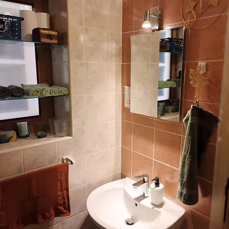 Ontherocks - In Victoria, Gozo 维多利亚