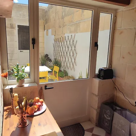 度假居 Ontherocks - In Victoria, Gozo 维多利亚