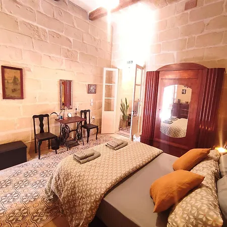 Ontherocks - In Victoria, Gozo 度假居 维多利亚