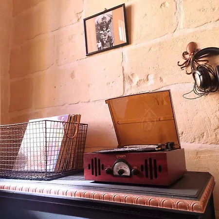 Ontherocks - In Victoria, Gozo Holiday home *