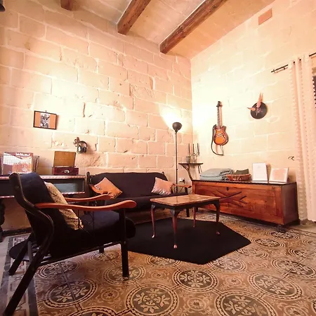 Ontherocks - In Victoria, Gozo 度假居 维多利亚