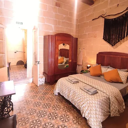 度假居 Ontherocks - In Victoria, Gozo 维多利亚