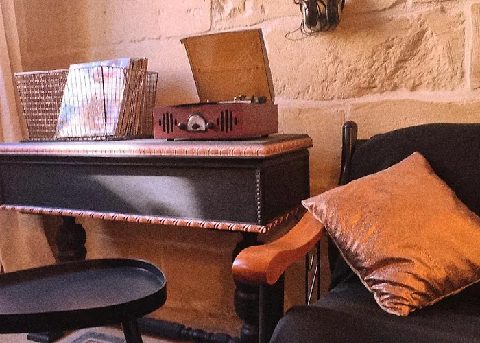 別荘 Ontherocks - In Victoria, Gozo ビクトリア