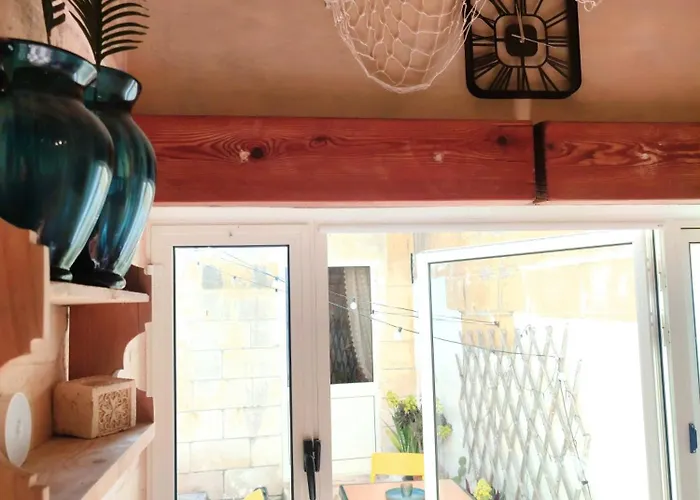 別荘 Ontherocks - In Victoria, Gozo ビクトリア