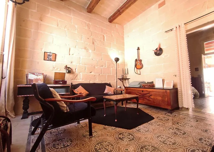 Ontherocks - In Victoria, Gozo 別荘 ビクトリア