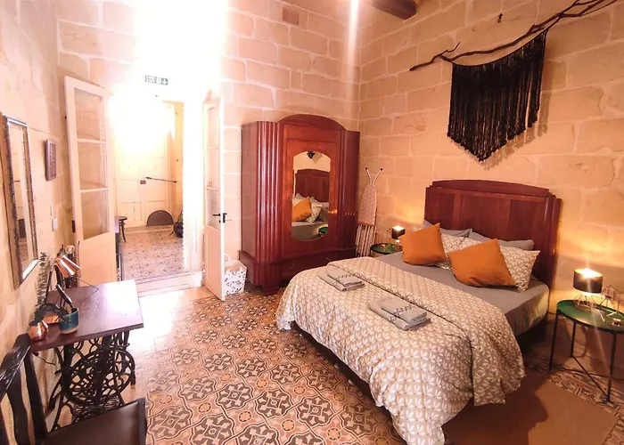 別荘 Ontherocks - In Victoria, Gozo ビクトリア