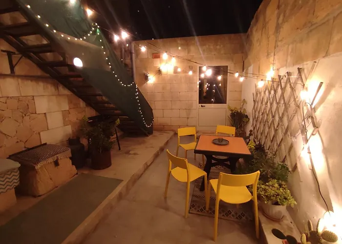 Ontherocks - In Victoria, Gozo 別荘